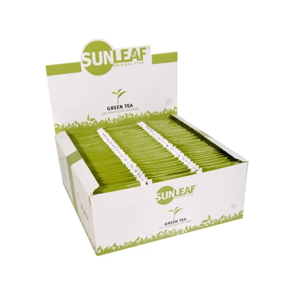 Doos Sunleaf groene thee met los verpakte theezakjes in envelop